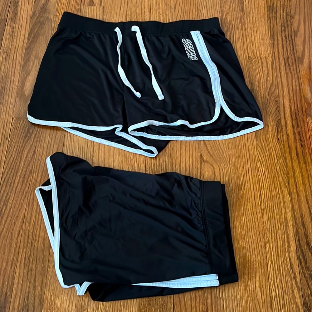 Justice active kids shorts size XL(18/20)